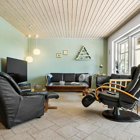 Stunning In With Wifi Holiday home