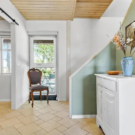 Vakantiehuis Stunning In With Wifi